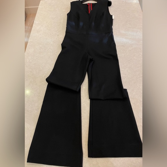 SPANX The Perfect Jumpsuit Sleeveless Back Zip Bootcut Leg Classic Black Size L - Picture 13 of 16